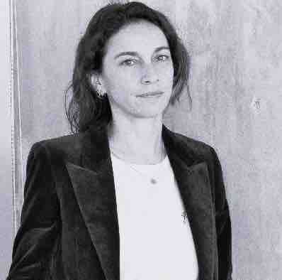 Céline PERRUCHE rejoint Grazia en tant que .